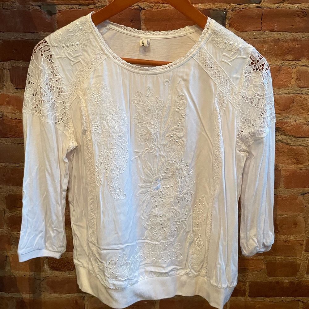 Tiny Brand Elegant White Lace Women's Top